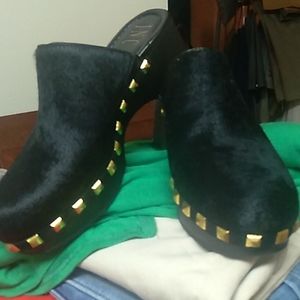 Black fur clogs, 8M by INC